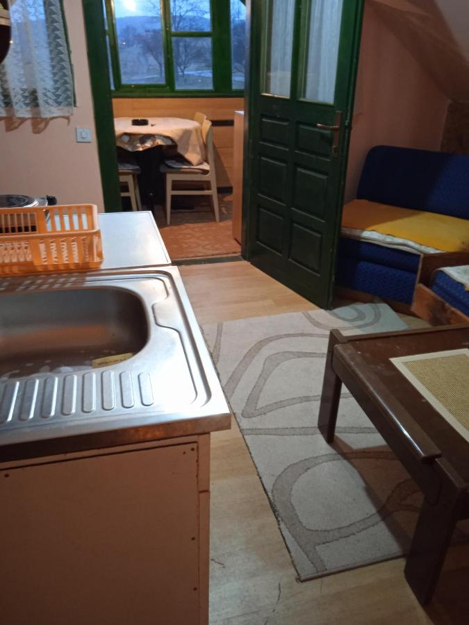 Holiday Home Vila Milka Kremna Luaran gambar