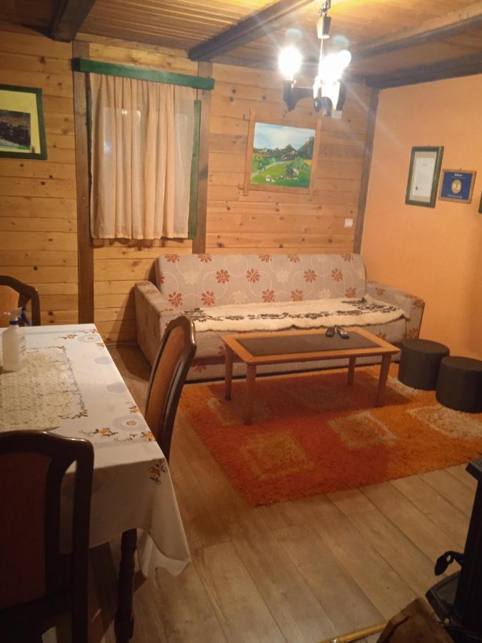 Holiday Home Vila Milka Kremna Luaran gambar