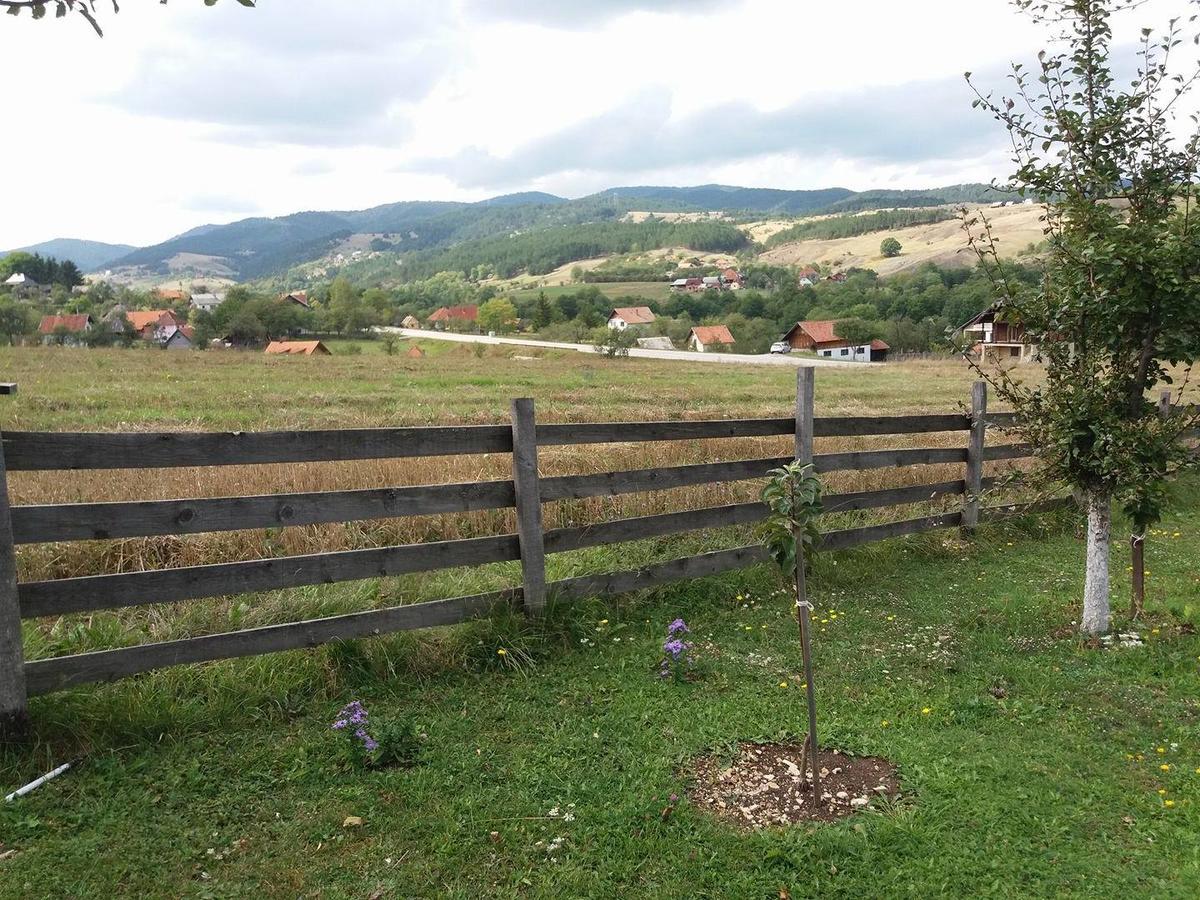Holiday Home Vila Milka Kremna Luaran gambar