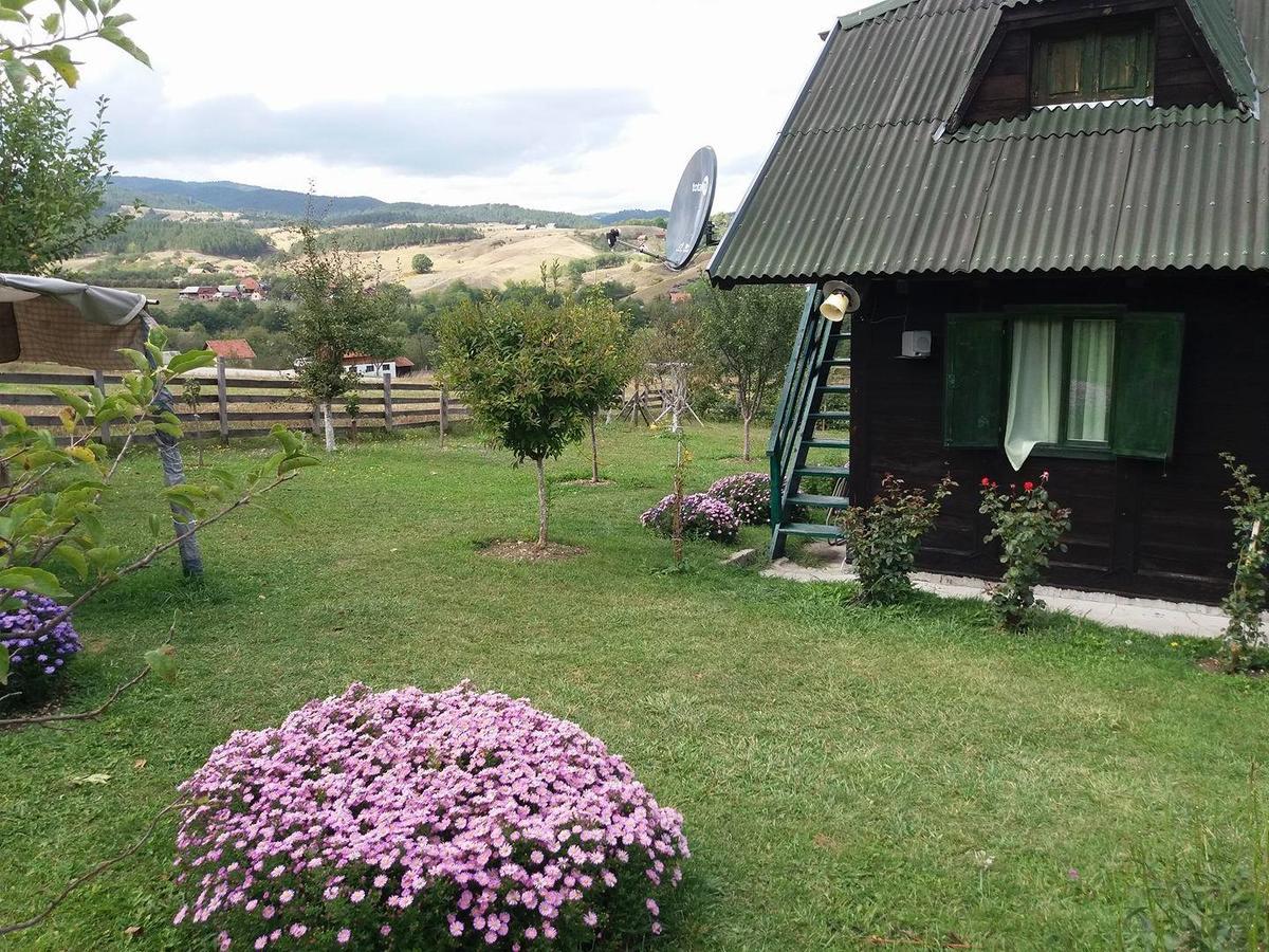Holiday Home Vila Milka Kremna Luaran gambar