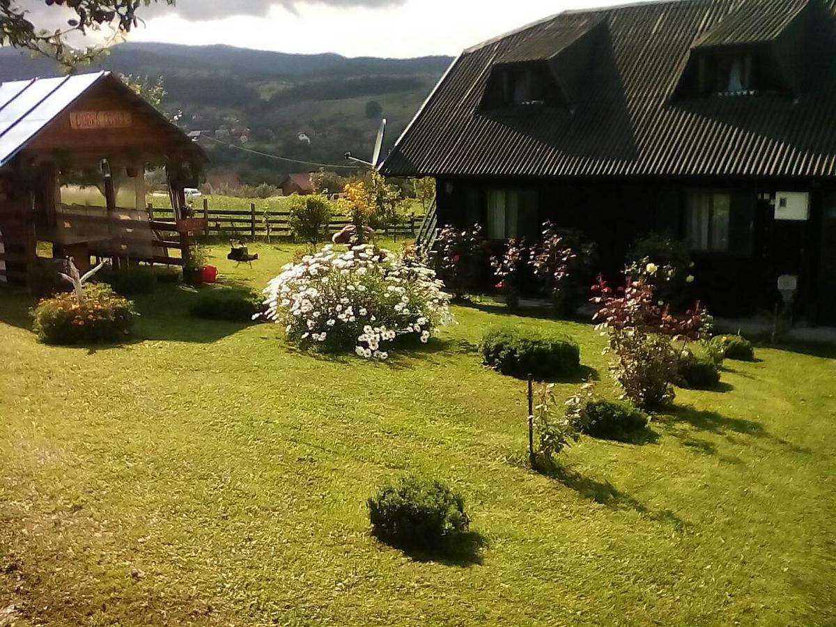 Holiday Home Vila Milka Kremna Luaran gambar